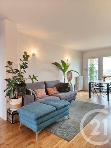 Appartement F4 à vendre  4 pièces - 79,70 m2 LYON - 69008