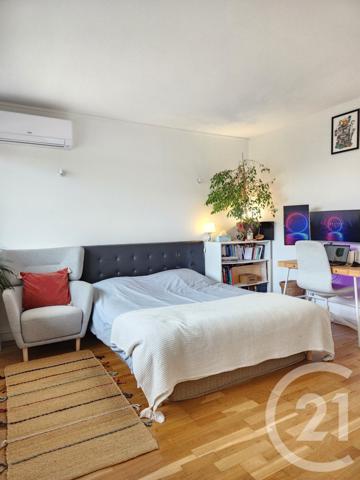 Appartement F4 à vendre  4 pièces - 79,70 m2 LYON - 69008