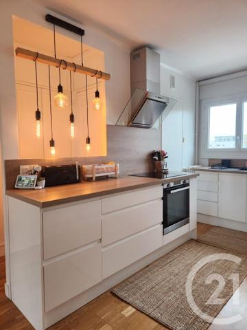 Appartement F4 à vendre  4 pièces - 79,70 m2 LYON - 69008