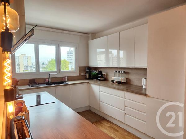 Appartement F4 à vendre  4 pièces - 79,70 m2 LYON - 69008