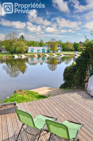 Maison 4 pièces avec accès direct sur la Mayenne