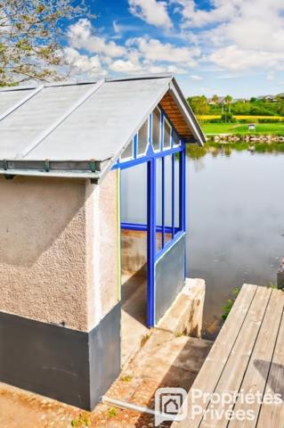 Maison 4 pièces avec accès direct sur la Mayenne