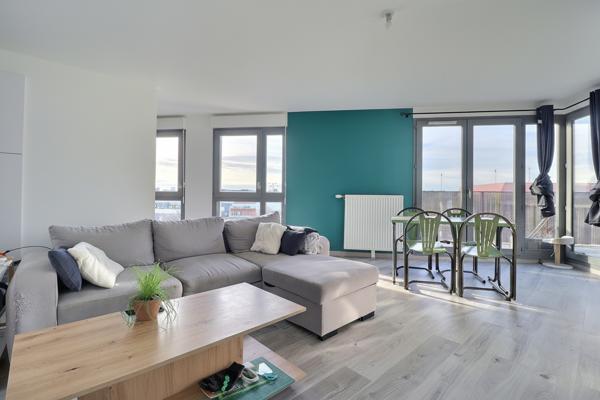 À vendre : Appartement 4 pièces avec vue sur la Tour Eiffel à Saint Denis