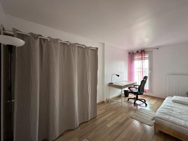 Nanterre (92000) Chambres à louer dans un duplex meublé et équipé pour 900 €/mois charges compris