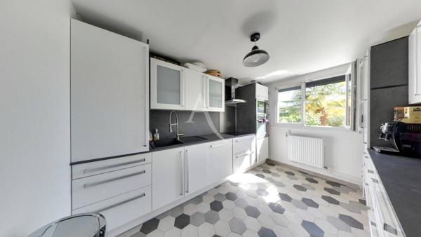 Maison Roissy En Brie 5 pièce(s) 95 m2