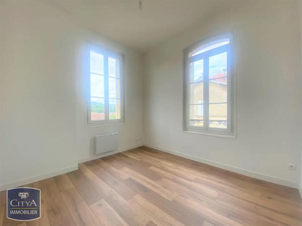 Appartement à louer 2 pièces 47.38m² Branne (33420)