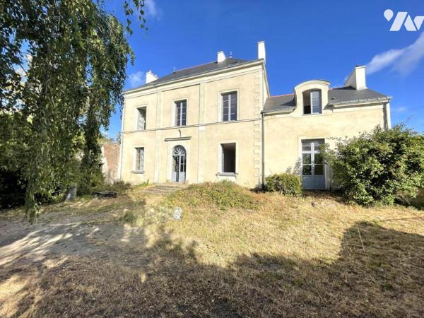 A VENDRE - BASSE-GOULAINE - Au calme -  Maison de Maître d'env 207.18m² hab entierement rénové.