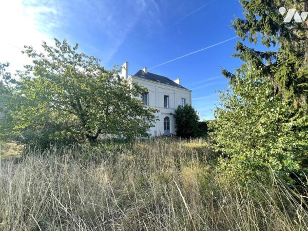 A VENDRE - BASSE-GOULAINE - Au calme -  Maison de Maître d'env 207.18m² hab entierement rénové.