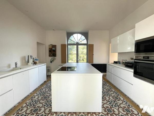 A VENDRE - BASSE-GOULAINE - Au calme -  Maison de Maître d'env 207.18m² hab entierement rénové.