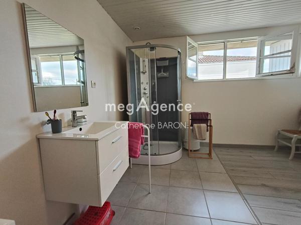 Maison à JAVREZAC, 16100 - 5 pièces 190m²