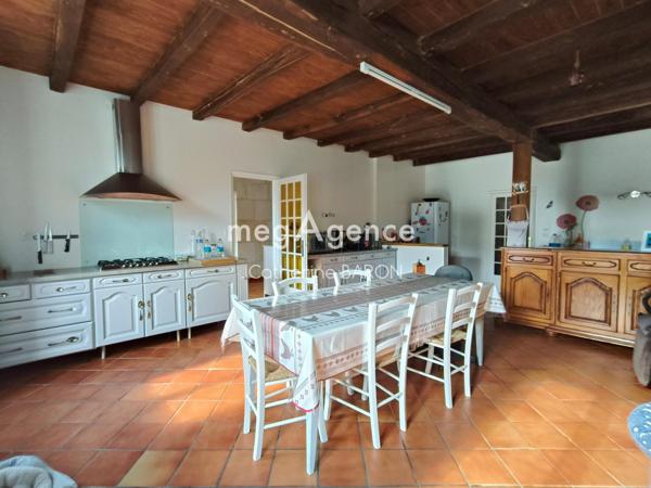 Maison à JAVREZAC, 16100 - 5 pièces 190m²