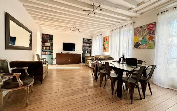 Appartement à vendre    4 pièces • 103 m2 Paris 9