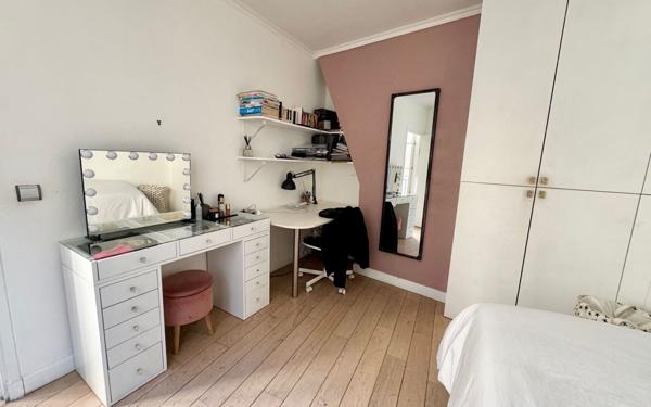 Appartement à vendre    4 pièces • 103 m2 Paris 9