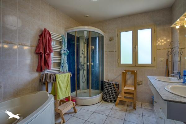 Maison à vendre |  Terrasson-Lavilledieu |  6 pièces | 130 m²