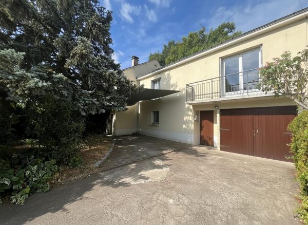 À vendre - Maison mitoyenne 2 côtés, 5 pièces située à Joué-lès-Tours (37300)