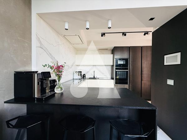 Loft 7 pièces 170 m2