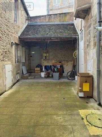 Appartement à louer à Avallon dans l'Yonne (89200), ref : 89099/140697   
Centre ville