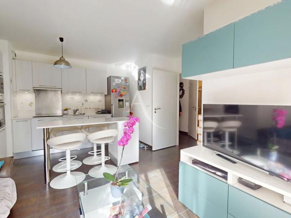 ROSNY-SOUS-BOIS, Appartement T2, Balcon, parking, 41m2