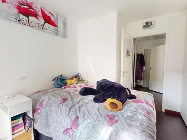 ROSNY-SOUS-BOIS, Appartement T2, Balcon, parking, 41m2