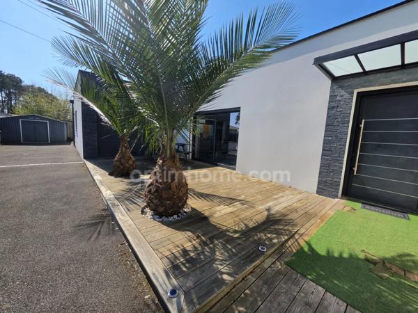 Maison contemporaine de plain-pied à vendre de 5 pièces à LEOGNAN (33)