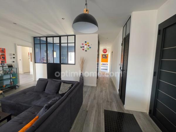 Maison contemporaine de plain-pied à vendre de 5 pièces à LEOGNAN (33)