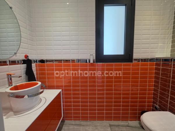 Maison contemporaine de plain-pied à vendre de 5 pièces à LEOGNAN (33)