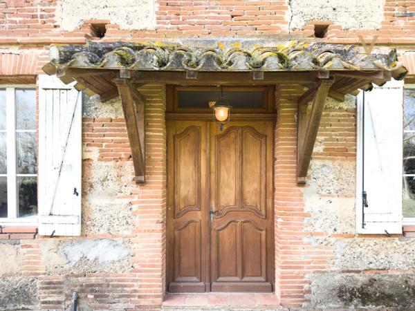 Propriété équestre de standing – Installations haut de gamme – 5 ha – Un bien rare offrant des infrastructures professionnelles, une maison confortable et un environnement priviligé à MOISSAC (82)