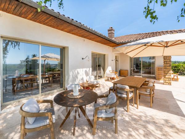 Très belle maison familiale avec piscine et tennis
