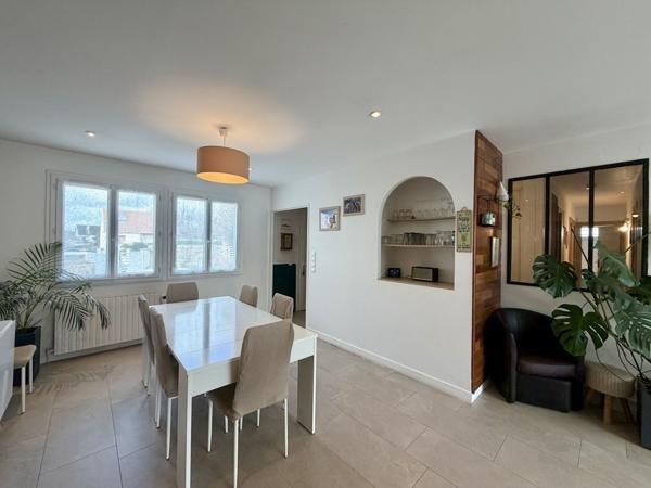 Vente Maison 5 pièces 103 m2 à Rozay-en-Brie