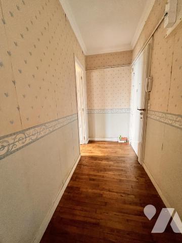SIAM - T3 DE 87 M² - TRAVERSANT