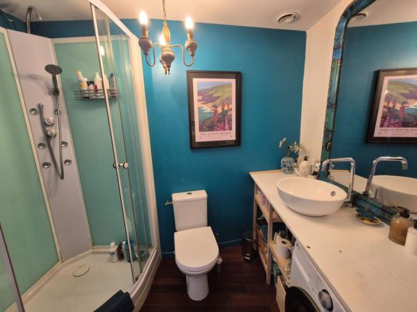Maison de caractère T8 de 211 m² sur terrain de 948 m² avec piscine Loubieres