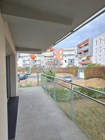 Vente                                                      Appartement
                        
                     3 pièces                      56 m2                     à Auray