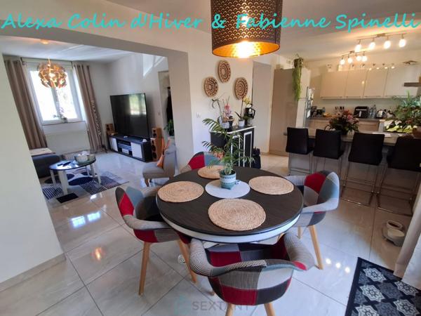 Maison rénovée offrant vie de plain pieds et bel extérieur à BELLEU