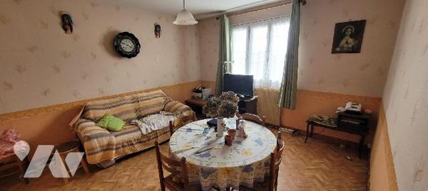 SAINT NIC - En campagne - Proche de Pentrez - Maison traditionnelle bien tenue et élevée sur so...