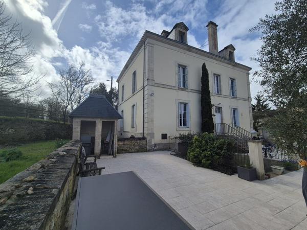 Maison - 8 pièces - 200 m²
