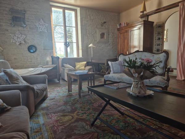 Maison - 8 pièces - 200 m²