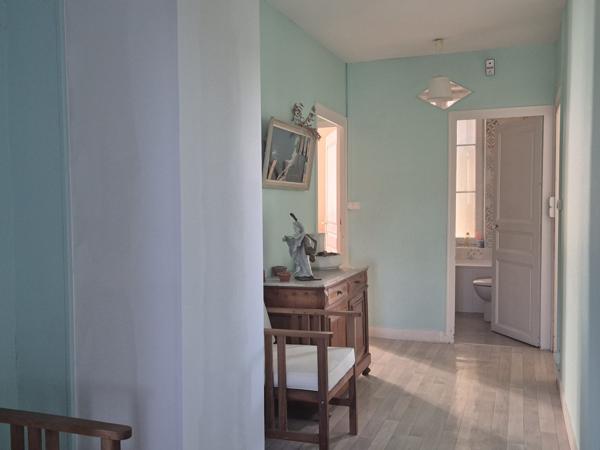 Maison - 8 pièces - 200 m²