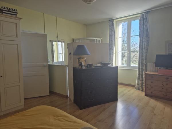 Maison - 8 pièces - 200 m²