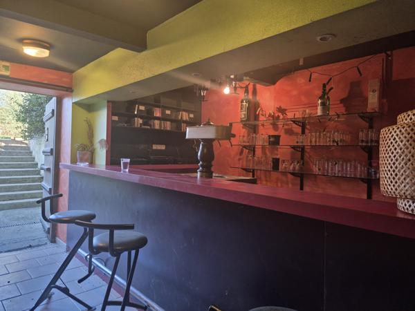 Maison - 8 pièces - 200 m²