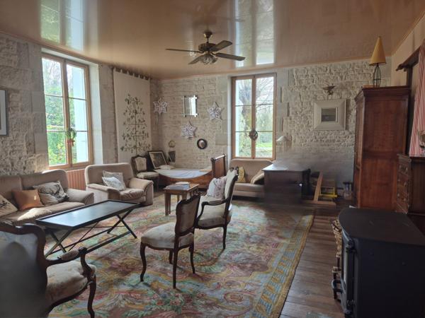 Maison - 8 pièces - 200 m²