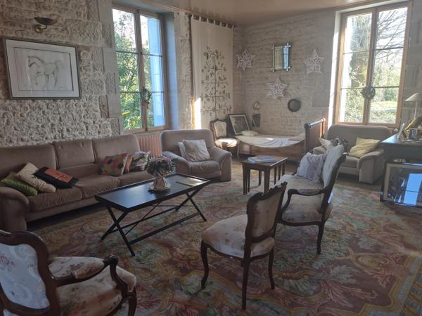 Maison - 8 pièces - 200 m²