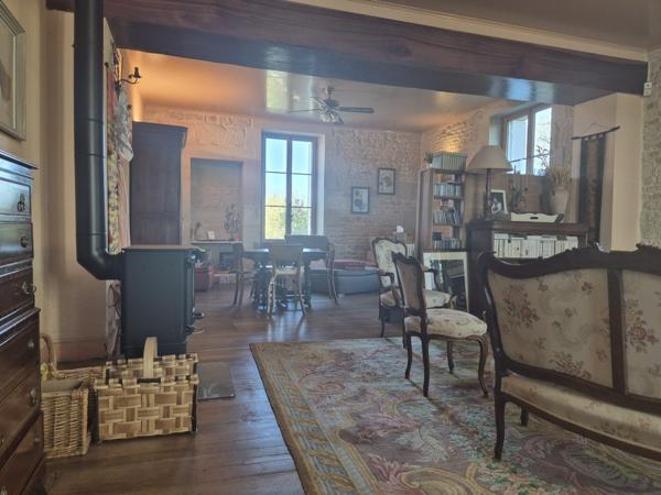 Maison - 8 pièces - 200 m²