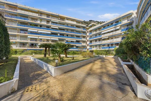 Appartement à vendre 2 pièces 57m² Beaulieu-sur-Mer (06310)