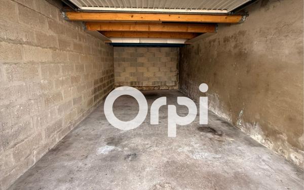 Stationnement à louer    19 m2 Surgères