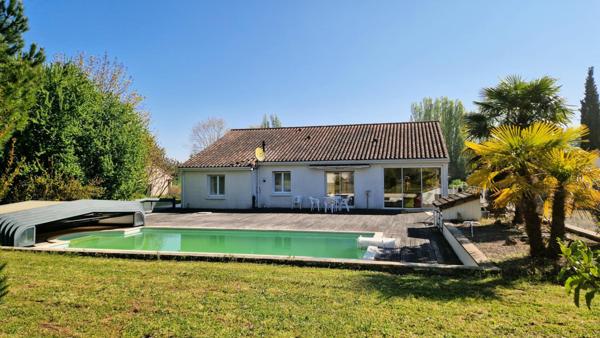 Belle demeure de 149 m² avec piscine et nombreuses dépendances !
