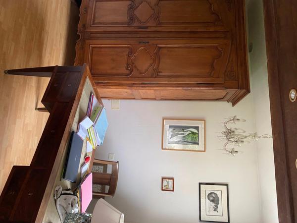 Maison de caractère, T6 , de 200 m2 sur un terrain paysager, à vendre au Manet