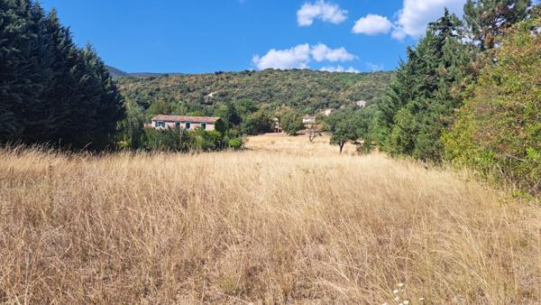 Terrain viabilisé à vendre de 1197m² LE BRUSQUET (04)