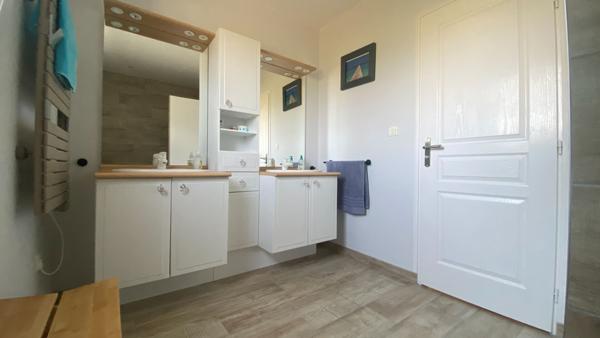 Coup de Coeur Garanti : Maison de Plain-Pied, 4 chambres au Fenouiller