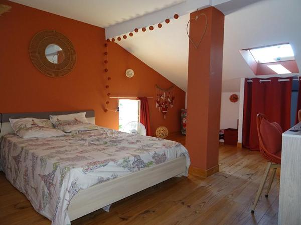 Landes 40250 Hauriet, maison 226 m² avec piscine