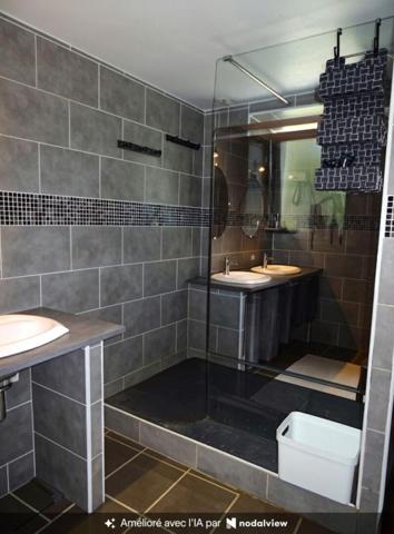 Landes 40250 Hauriet, maison 226 m² avec piscine
